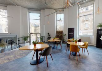 accueil salle principale avec cuisine mitwit dijon grangier coworking